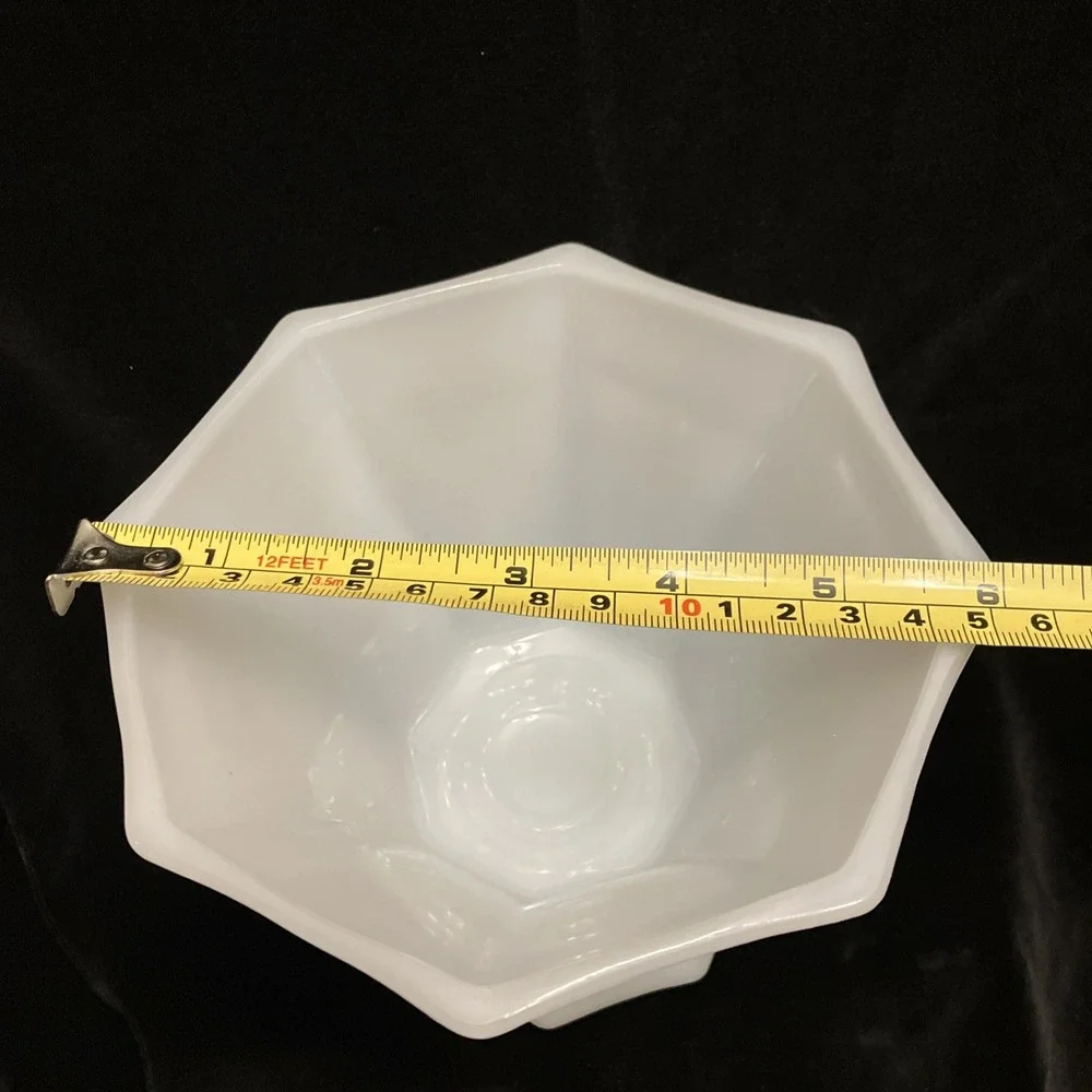 Anchor Hocking Milk Glass Candy Dish W/ Grape Clusters & Leaves 5x6